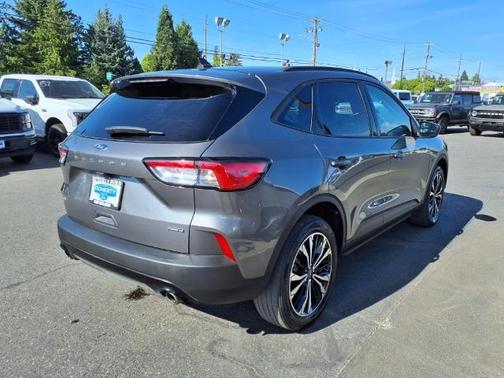 2021 Ford Escape SE