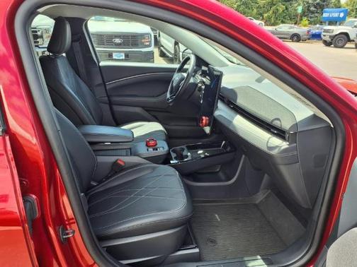 2023 Ford Mustang Mach-E SELECT