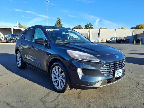 2022 Ford Escape TITANIUM