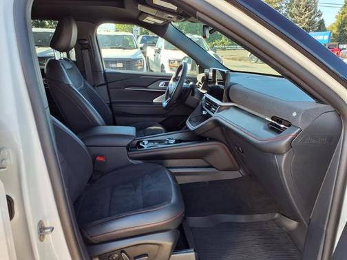 STAR WHITE MET TRI-COAT 2025 Ford Explorer ST