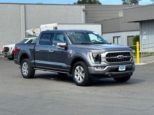 CARBONIZED GRAY METALLIC 2022 Ford F-150 PLATINUM