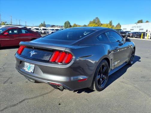 2017 Ford Mustang V6