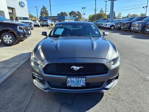 2017 Ford Mustang V6