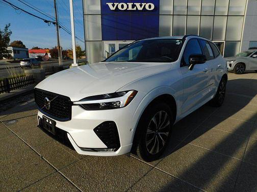 2025 Volvo XC60 Plus