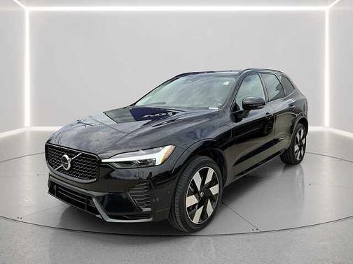 Onyx Black 2024 Volvo XC60 Ultimate Dark Theme