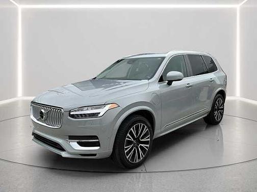 Vapour Grey 2025 Volvo XC90 Plus