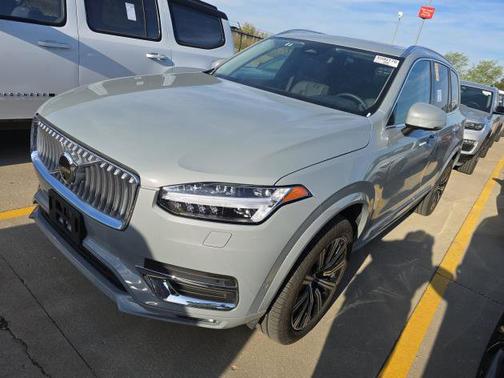 2024 Volvo XC90 Plus Bright Theme