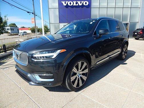 2022 Volvo XC90 Inscription