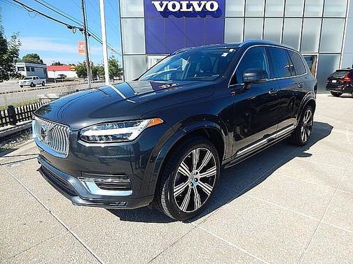 2022 Volvo XC90 Inscription