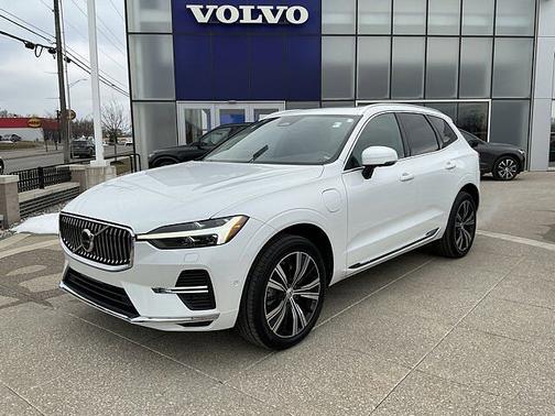 2023 Volvo XC60 Plus