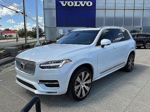 Crystal White 2023 Volvo XC90 Ultimate