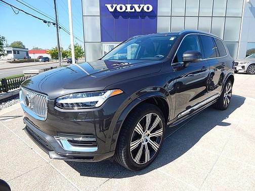 2024 Volvo XC90 Recharge Plug-In Hybrid Plus Bright Theme