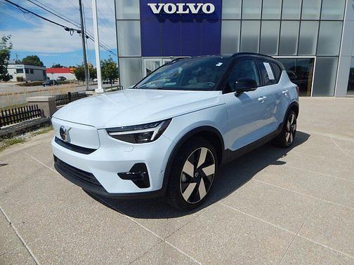 2024 Volvo XC40 Ultimate