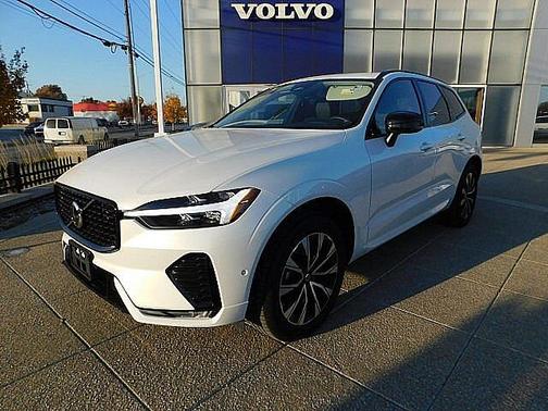 2025 Volvo XC60 Plus