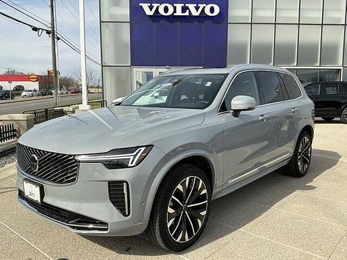 Vapour Grey 2025 Volvo XC90 Plus