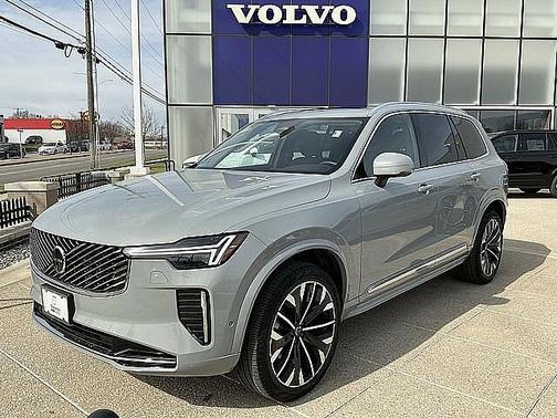 Vapour Grey 2025 Volvo XC90 Plus