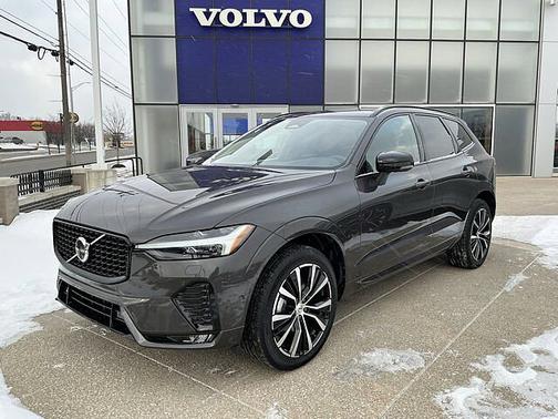 2025 Volvo XC60 Plus