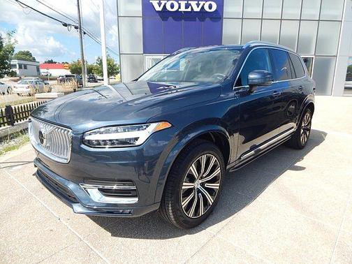 2025 Volvo XC90 Core