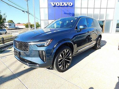 2025 Volvo XC90 Plus