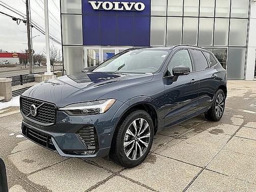 2025 Volvo XC60 Plus
