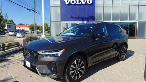 2025 Volvo XC60 Plus