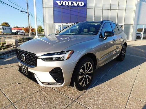 2025 Volvo XC60 Plus