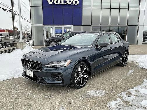 2024 Volvo S60 Core