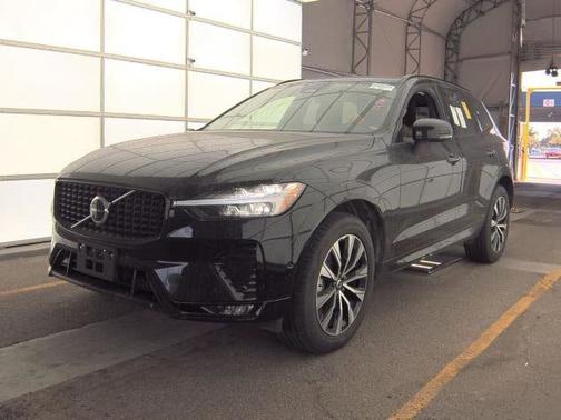 2025 Volvo XC60 Plus