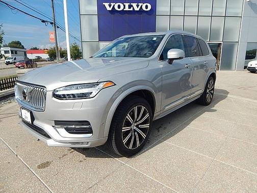 2024 Volvo XC90 Plus Bright Theme