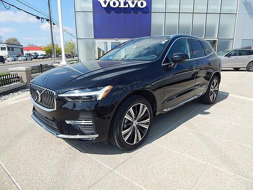 2023 Volvo XC60 Plus Bright Theme