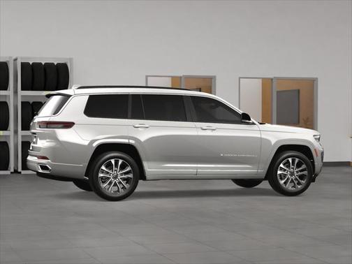 2025 Jeep Grand Cherokee Overland