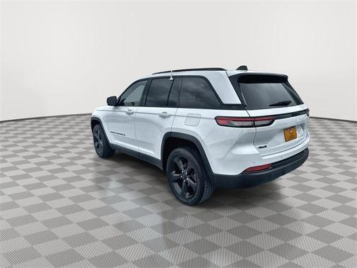 2023 Jeep Grand Cherokee Altitude 4x4