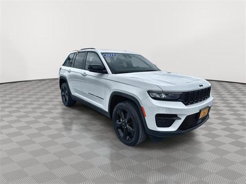 2023 Jeep Grand Cherokee Altitude 4x4