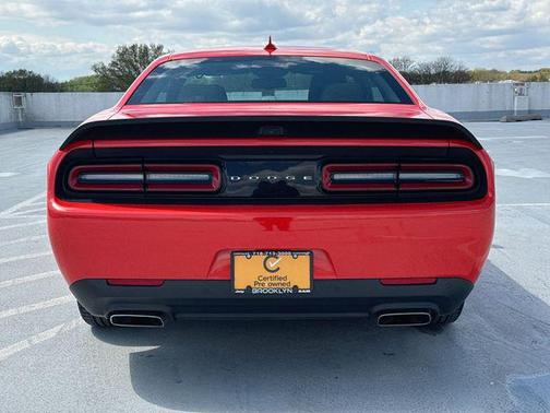 Go Mango 2022 Dodge Challenger R/T Scat Pack