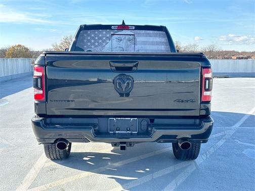 2022 RAM 1500 Limited Crew Cab 4x4 64' Box
