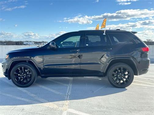 2021 Jeep Grand Cherokee Laredo