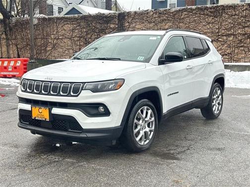 2022 Jeep Compass Latitude Lux