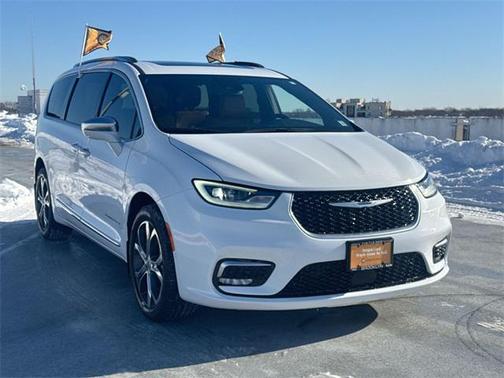 2022 Chrysler Pacifica Pinnacle AWD