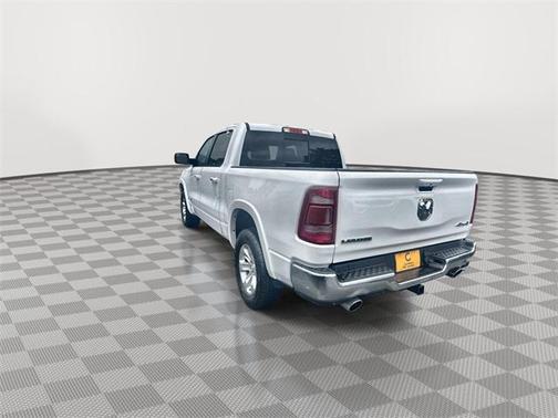 2022 RAM 1500 Laramie Crew Cab 4x4 57' Box