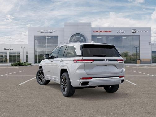 2025 Jeep Grand Cherokee Overland