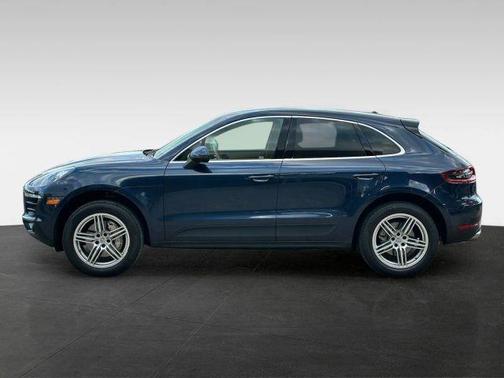 Blue 2015 Porsche Macan S