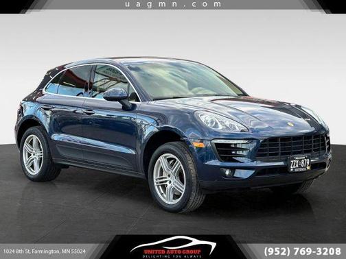 Blue 2015 Porsche Macan S