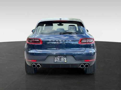 Blue 2015 Porsche Macan S