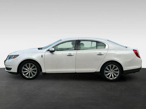 White 2015 Lincoln MKS Base