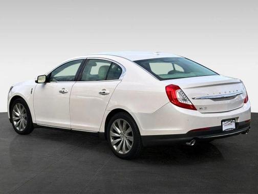 White 2015 Lincoln MKS Base
