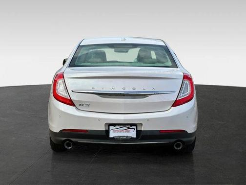 White 2015 Lincoln MKS Base