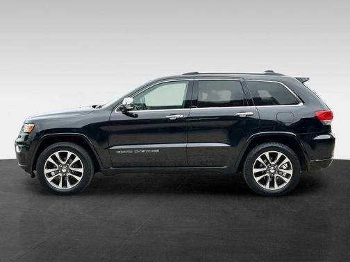 Black 2017 Jeep Grand Cherokee Overland