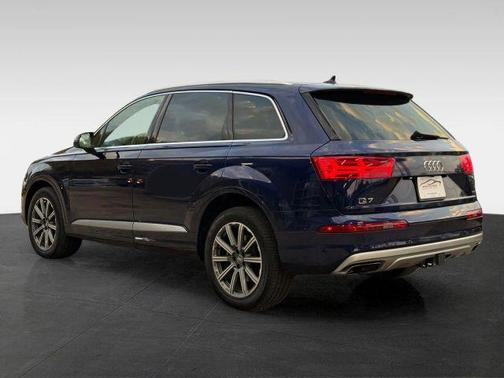 2019 Audi Q7 55 Premium Plus
