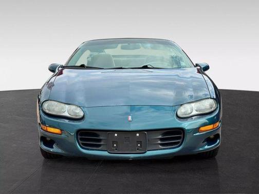 2000 Chevrolet Camaro Base