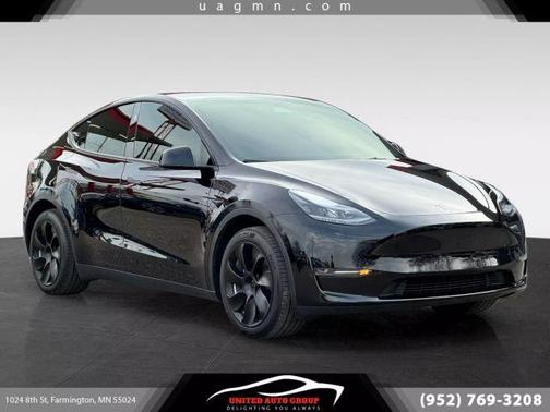 2024 Tesla Model Y Long Range